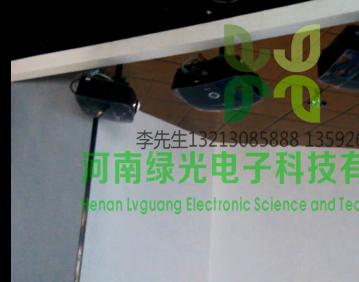 欧宝体彩(中国)有限公司某墙面是折幕（人体接近触发感应播放）,地面是互动